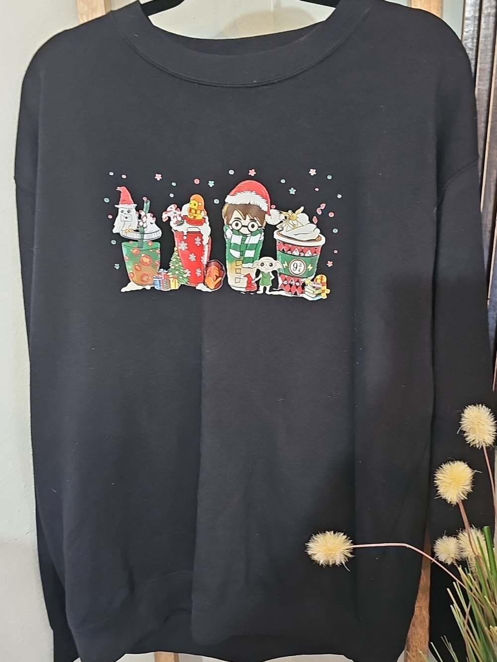 Zuni Black Holiday Graphic Sweatshirt with Festive Charms